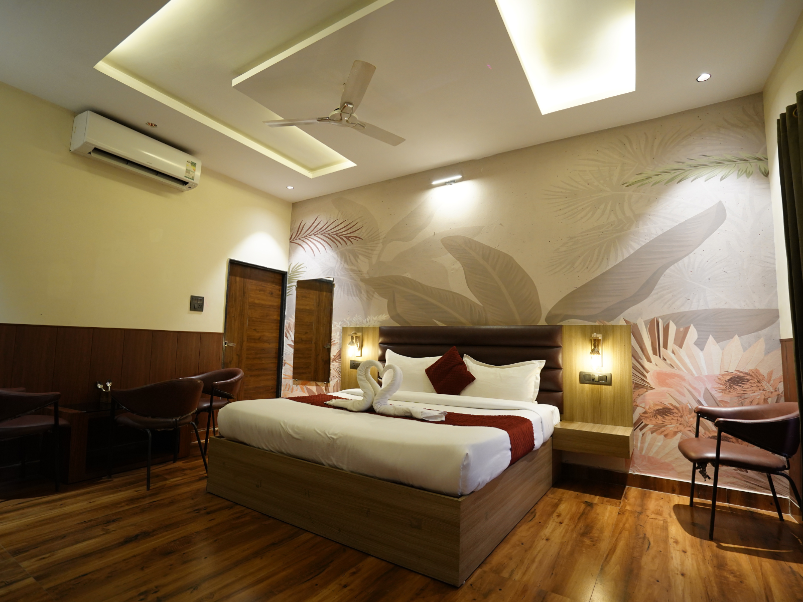 Super Deluxe Room